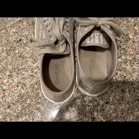 Sneakers - Picture 2 of 3